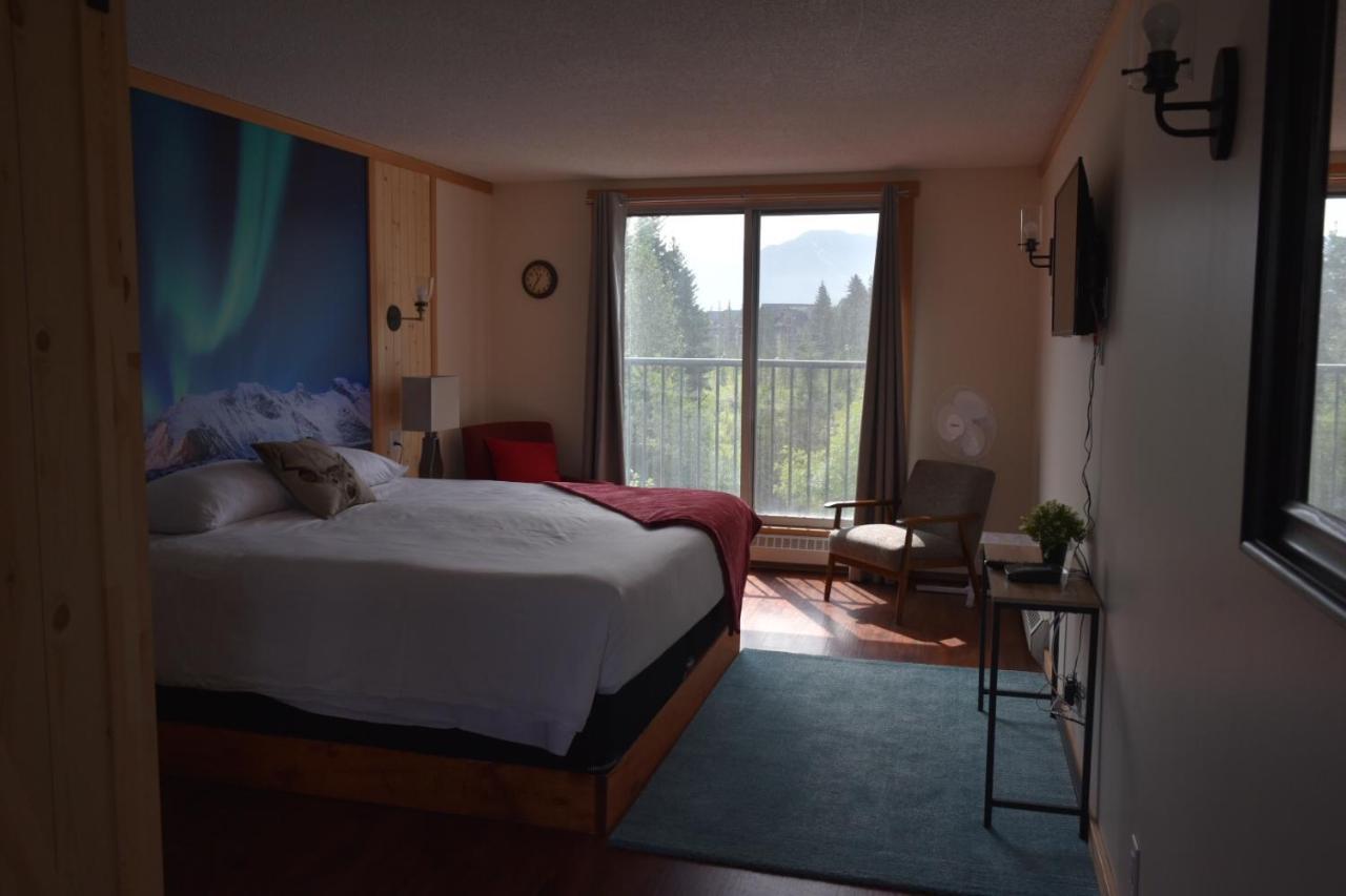 Inn The Drake 2*
